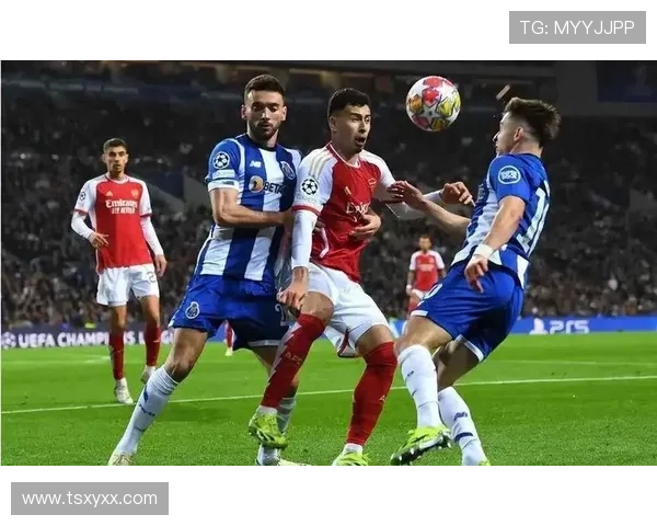 特别滑的足球明星如何在赛场上展现独特魅力与技巧的完美结合